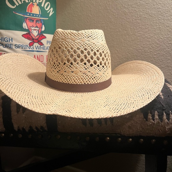 7 1/4 Straw cowboy hat - Picture 4 of 4